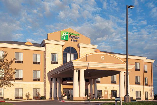 Images Holiday Inn Express & Suites Amarillo South by IHG