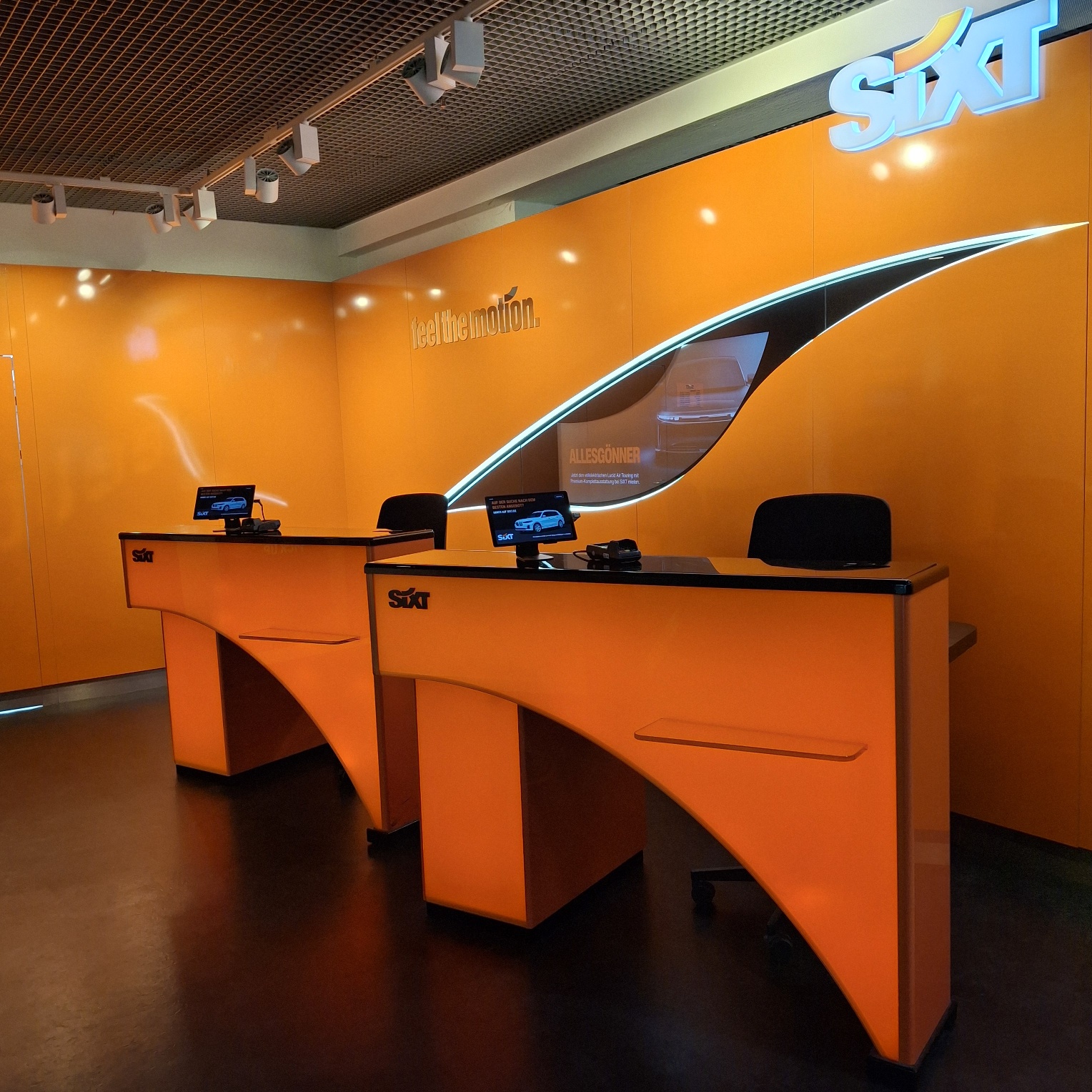 SIXT Autovermietung Weeze/Niederrhein Flughafen, Flughafen-Ring 1 in Weeze