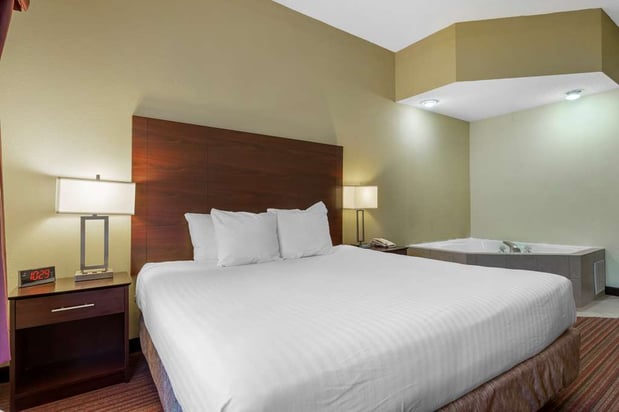 Images Best Western Seneca-Clemson
