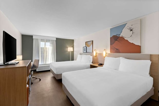 Images Spark by Hilton Calhoun