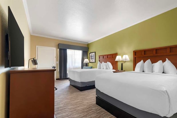 Images Best Western Hebbronville Inn