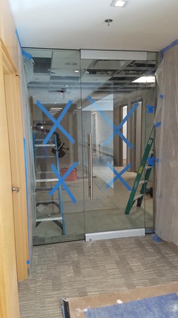 Images Action Glass Inc.