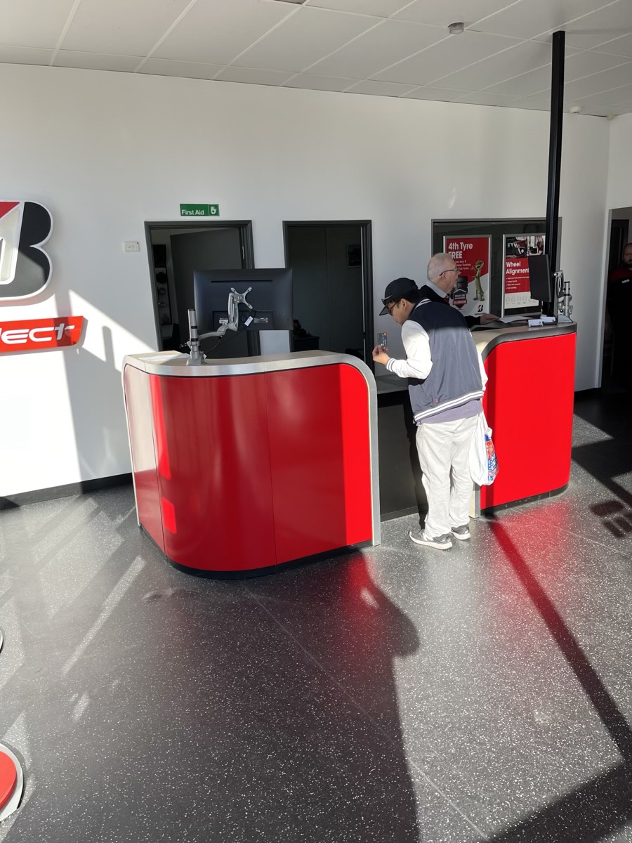 Images Bridgestone Select Tyre & Auto Salisbury