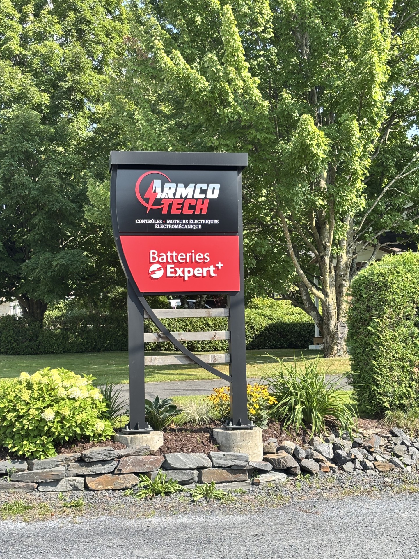 Images Batteries Expert+ Coaticook