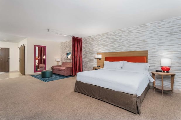 Images Home2 Suites by Hilton Cedar Rapids Westdale