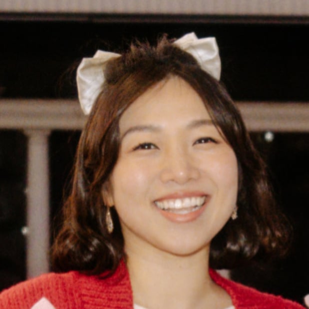 Images Jung Hong, Counselor