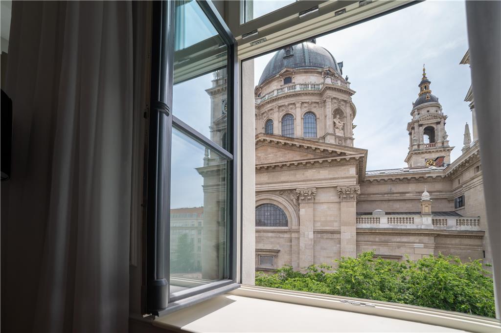Images Radisson Collection Hotel Basilica, Budapest