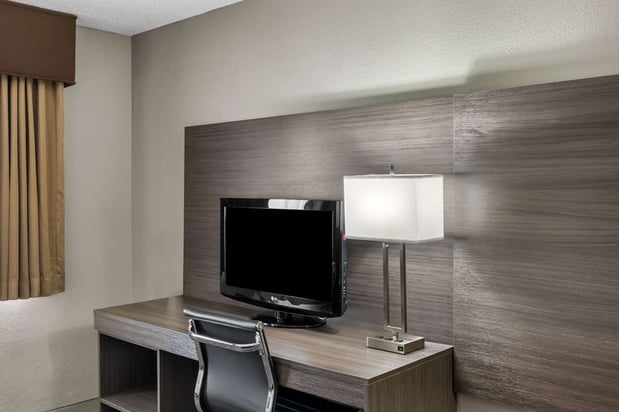Images SureStay by Best Western SeaTac Airport North