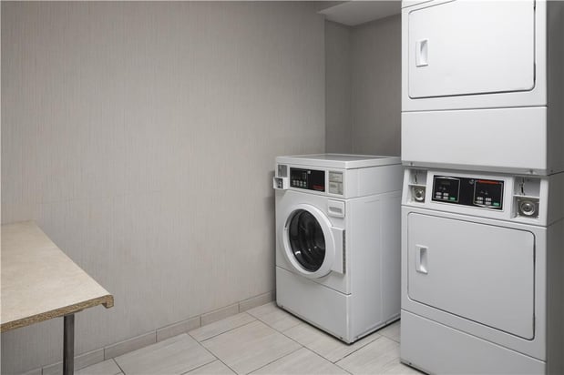 Images Hampton Inn & Suites Yonkers - Westchester