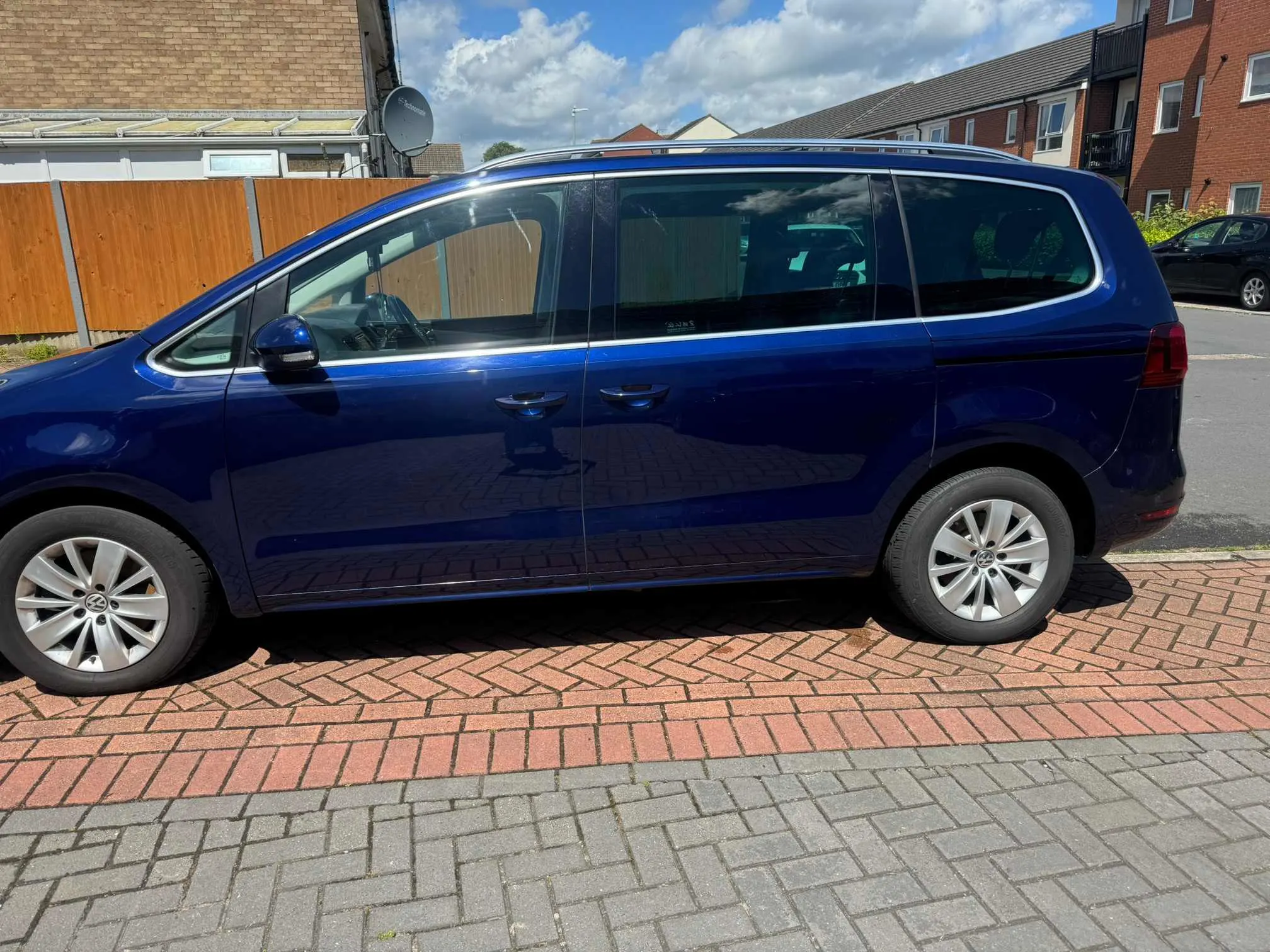 Images Prime Taxis Ashford