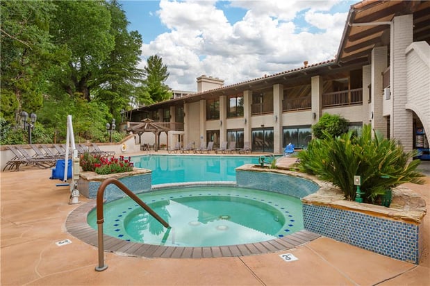 Images Best Western Plus Arroyo Roble Hotel & Creekside Villas
