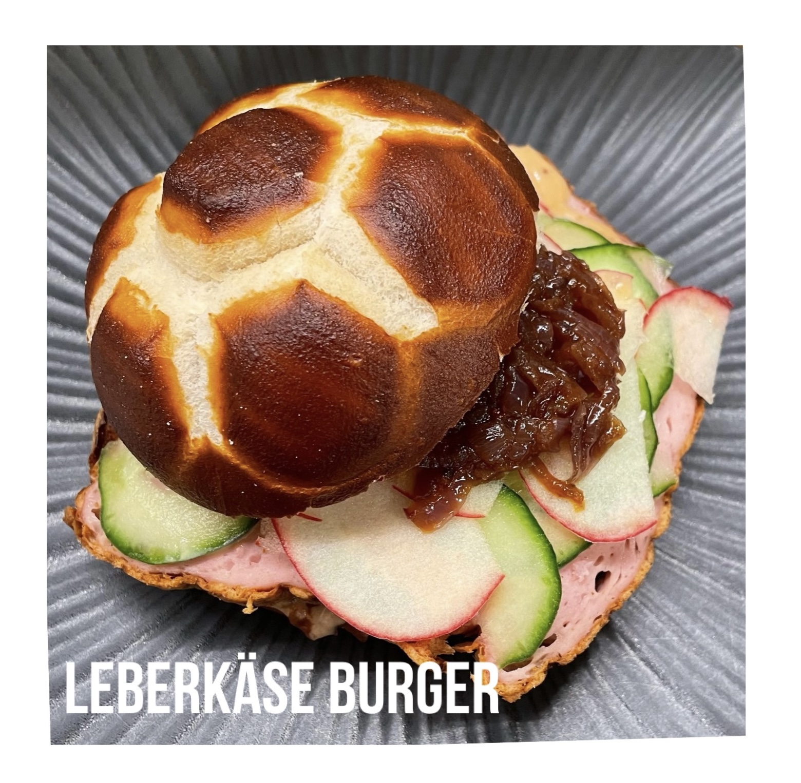 Frau Bünger macht Mittag, Niebuhrstraße 1 in Berlin