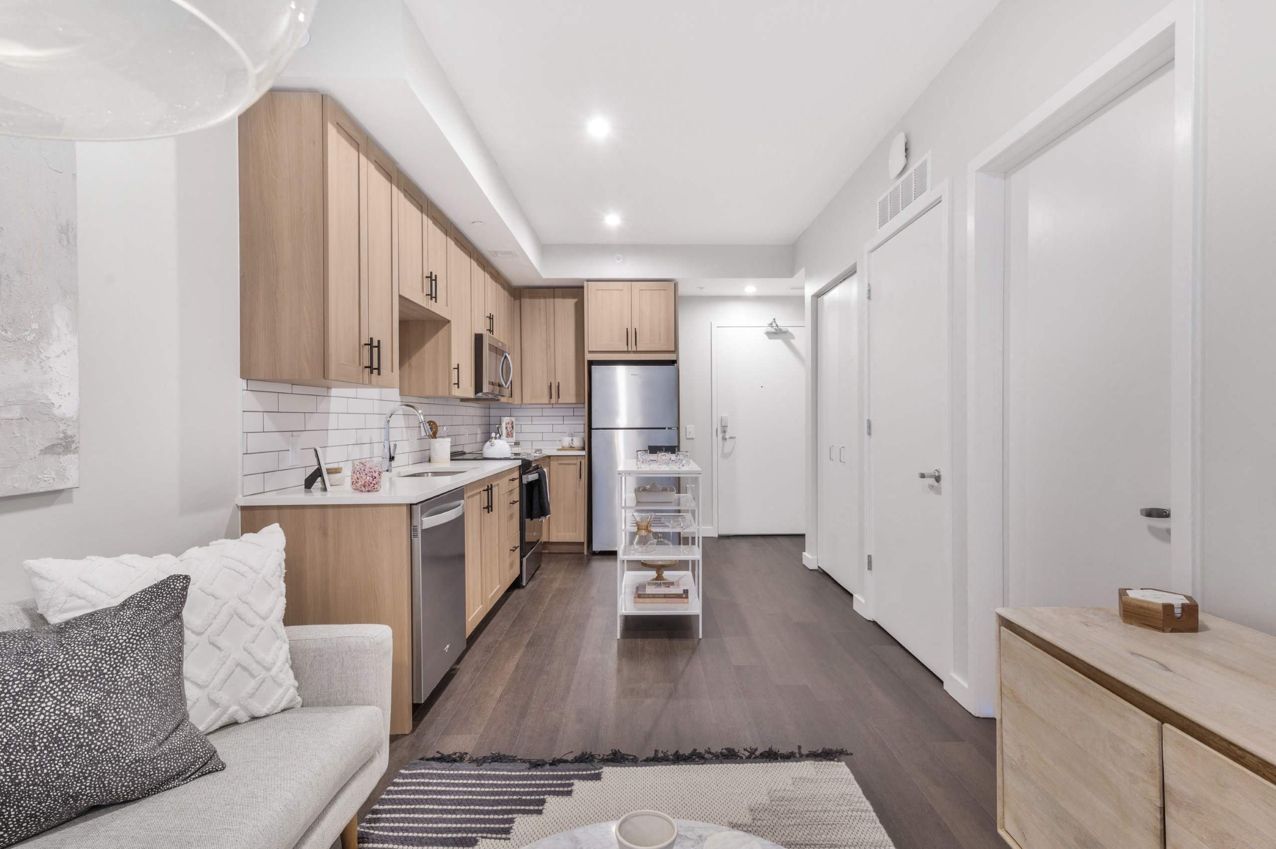 Living with open kitchen 