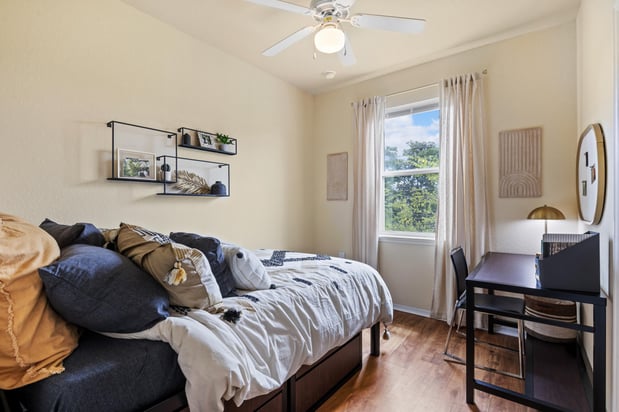 Images 2nd Avenue Centre