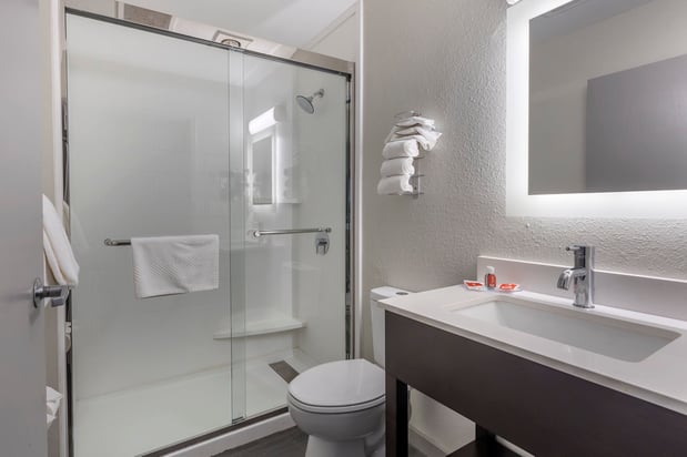 Images Greenville Pelham Inn