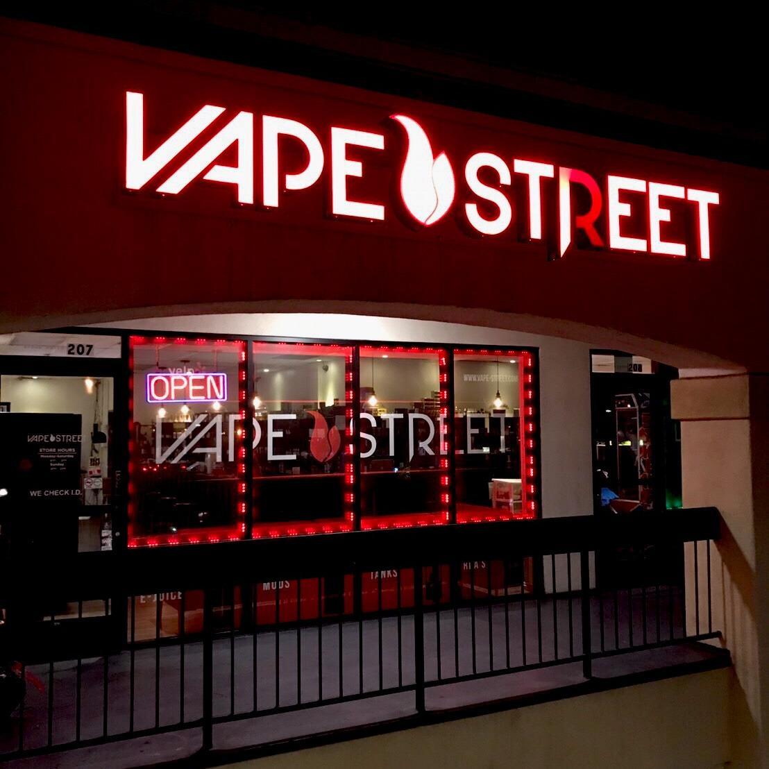 Tobacco Shops Near Me in Los Angeles, California | ShowMeLocal.com