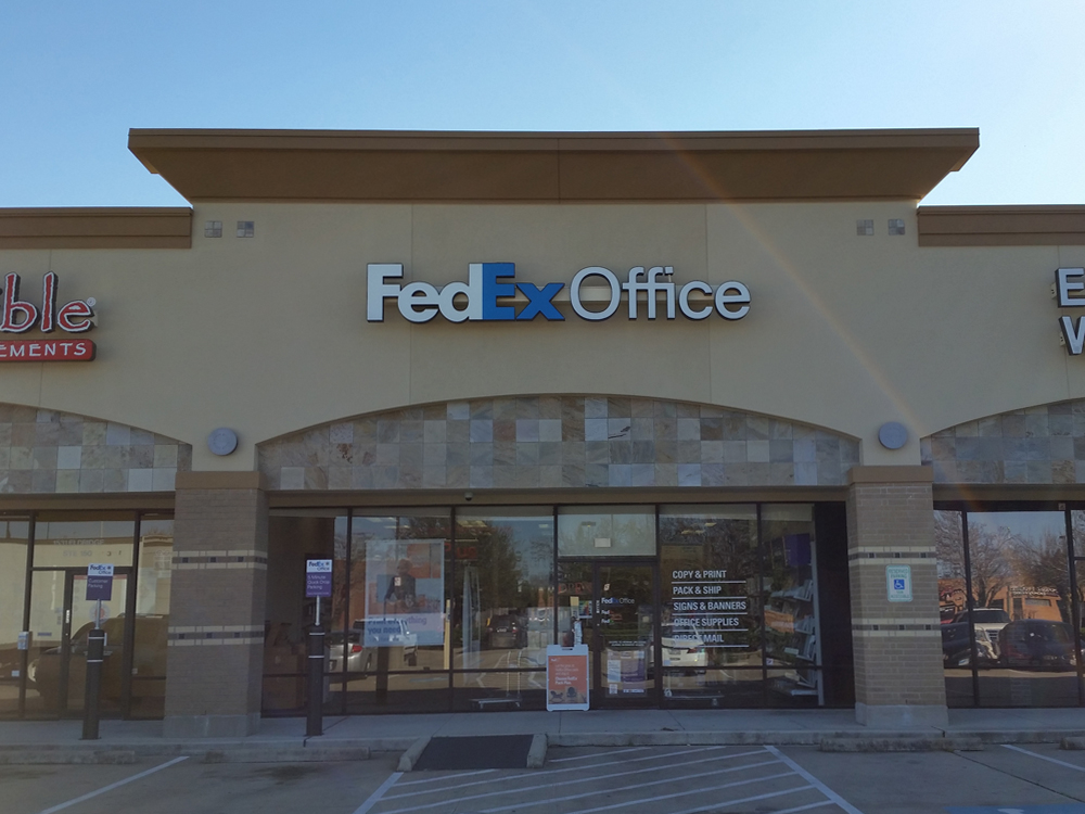 Exterior photo of FedEx Office location at 1531 Eldridge Pkwy\t Print quickly and easily in the self-service area at the FedEx Office location 1531 Eldridge Pkwy from email, USB, or the cloud\t FedEx Office Print & Go near 1531 Eldridge Pkwy\t Shipping boxes and packing services available at FedEx Office 1531 Eldridge Pkwy\t Get banners, signs, posters and prints at FedEx Office 1531 Eldridge Pkwy\t Full service printing and packing at FedEx Office 1531 Eldridge Pkwy\t Drop off FedEx packages near 1531 Eldridge Pkwy\t FedEx shipping near 1531 Eldridge Pkwy