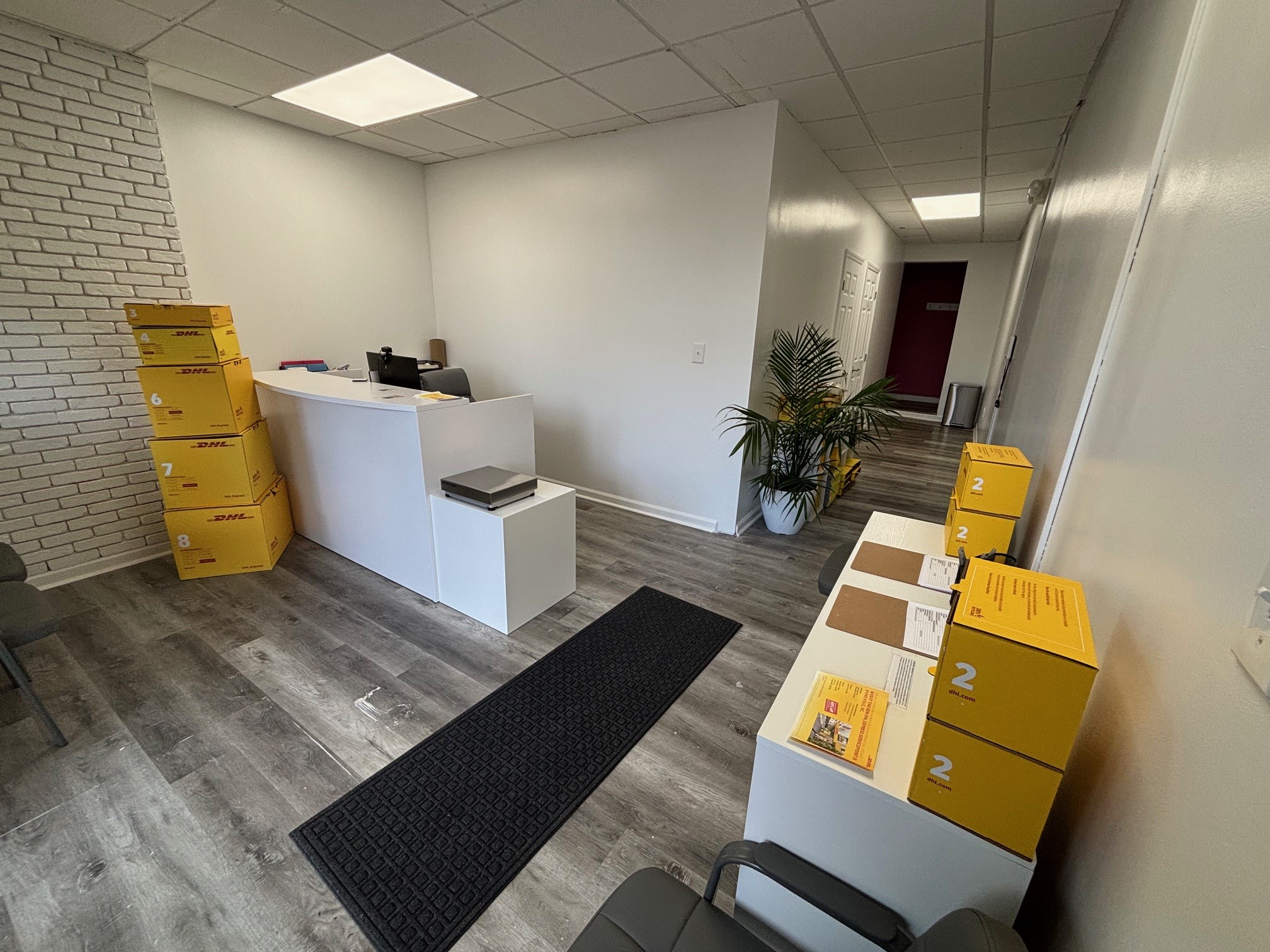 DHL Express Service Point - international and local shipping and delivery services