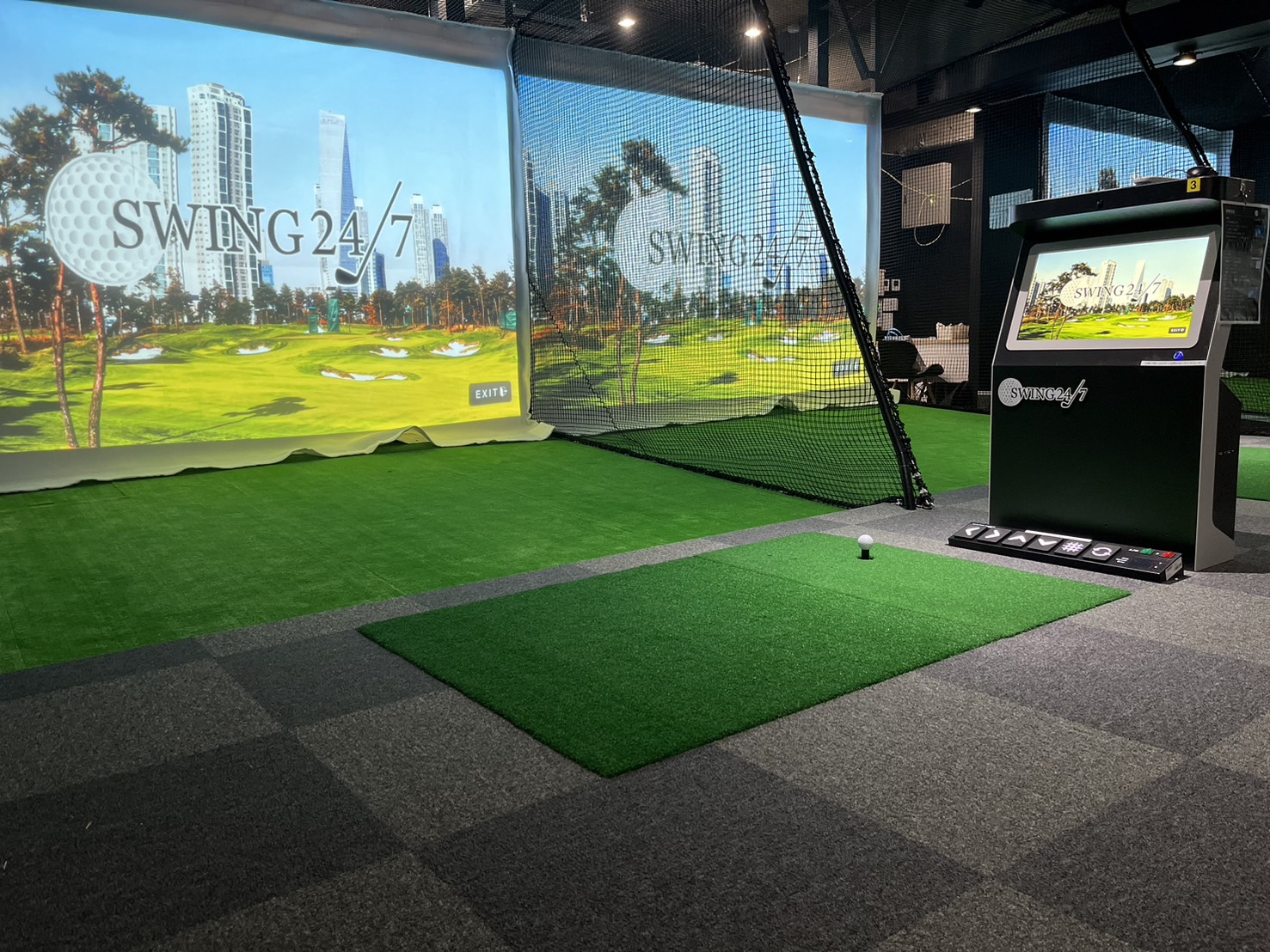 Images インドアゴルフ練習場 SWING24/7 茅場町店