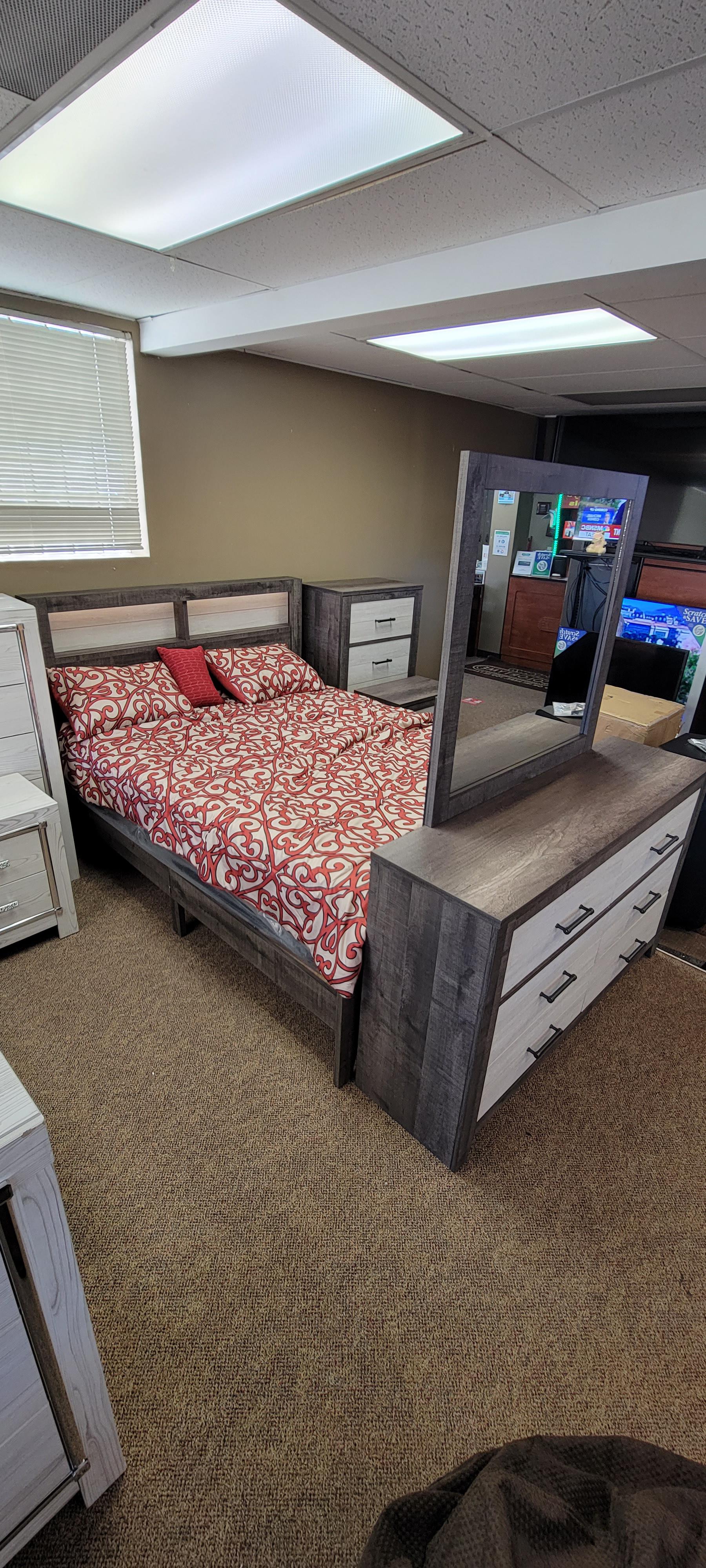 Tired of those solid 1 color bedroom sets ?