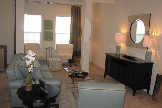 Images Tuscan Heights Apartments