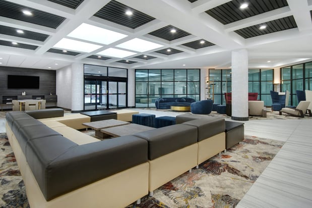 Images Crowne Plaza Auburn Hills by IHG