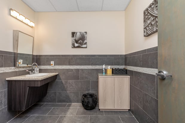 Images Hand & Stone Massage and Facial Spa