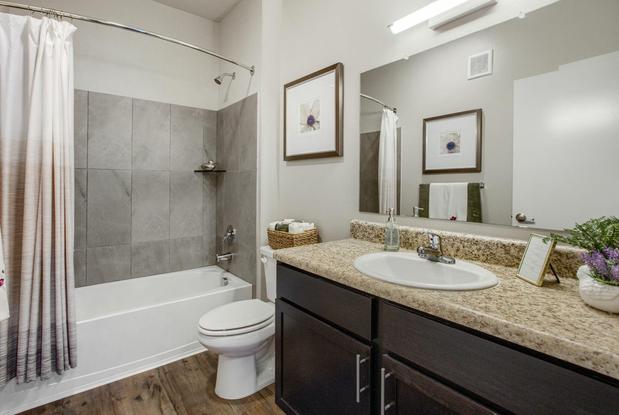 Images Urban Oaks at Conroe