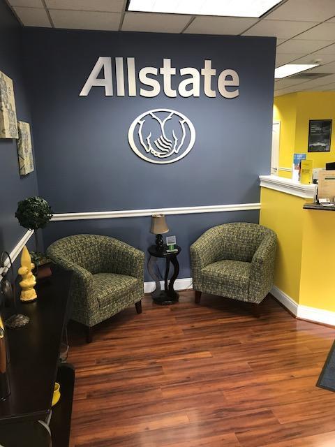 Images Zach Green: Allstate Insurance