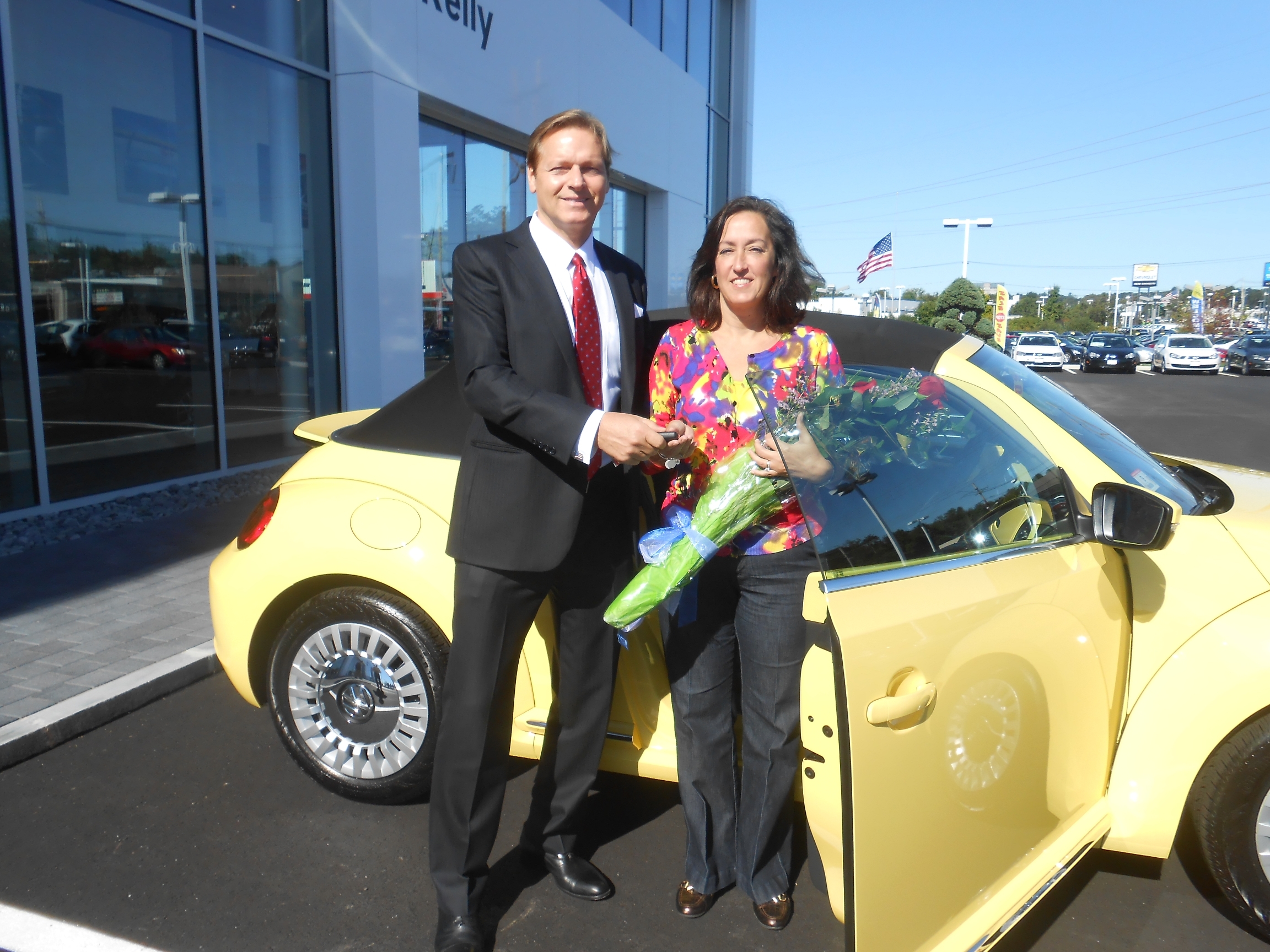 Susan Lichwala was our very first customer at the new Kelly Volkswagen dealership in Danvers, MA and had her Volkswagen Beetle purchase delivered by none other than Kelly Auto Group President Brian Kelly. Thank you for working with us Susan and we hope you'll be back in the future for more great VW service!