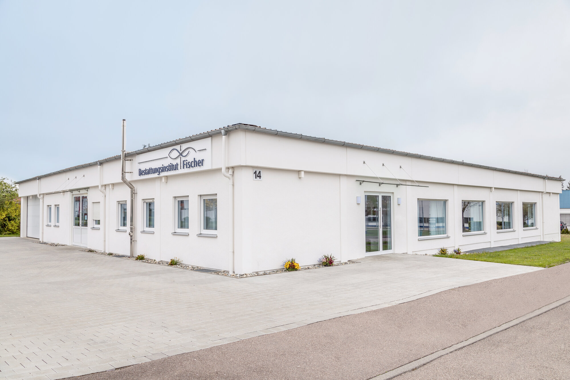 Bestattungsinstitut Fischer, Gewerbestraße 14 in Nördlingen