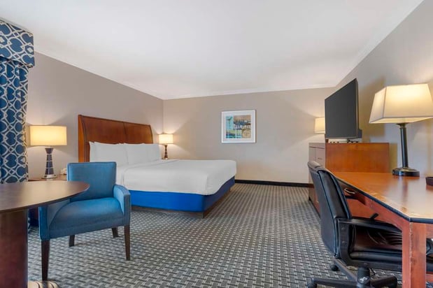 Images Best Western Plus Marina Shores Hotel