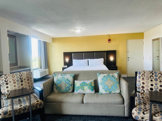 Images Holiday Inn Miami-International Airport by IHG