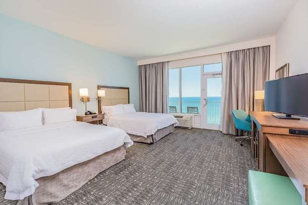 Images Hampton Inn & Suites Panama City Beach-Beachfront