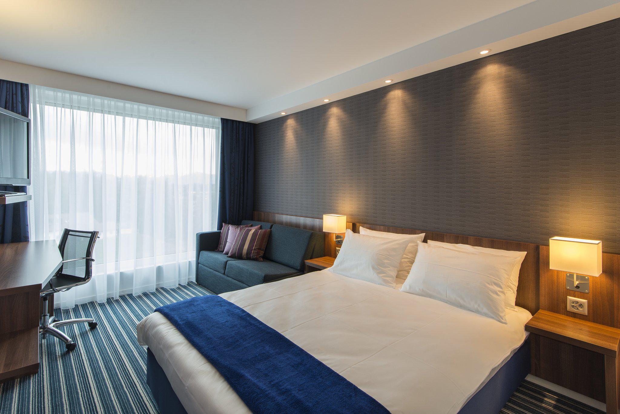 Holiday Inn Express Affoltern am Albis, an IHG Hotel - CLOSED, Obstgartenstrasse 7 in Affoltern am Albis