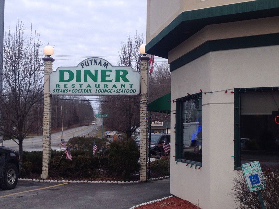 Image 4 | The Putnam Diner & Restaurant