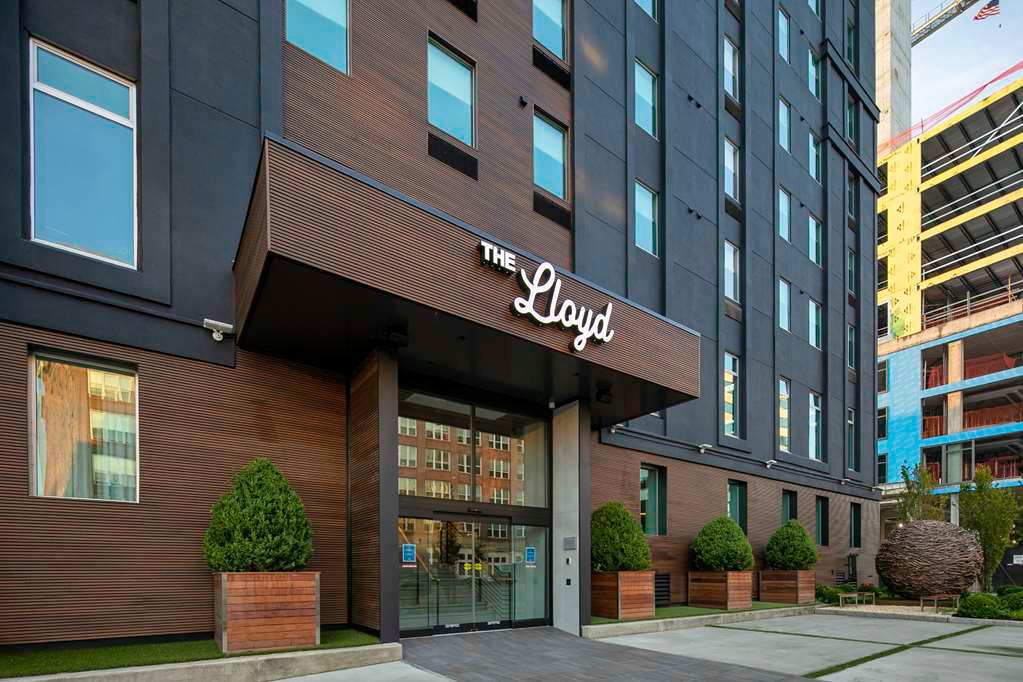 Exterior The Lloyd Stamford, Tapestry Collection by Hilton Stamford (203)363-7900