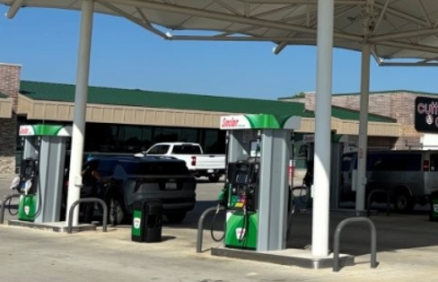 Sinclair gas station fueling island