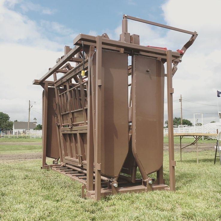 Images Blattner Feedlot Construction & Livestock Equipment
