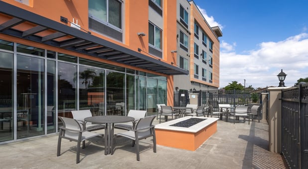 Images Holiday Inn Express & Suites Hawaiian Gardens by IHG