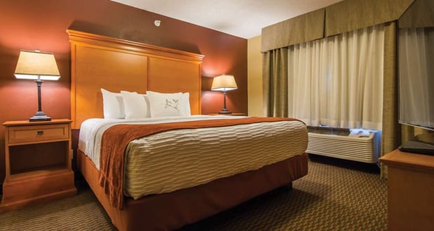 Images Best Western Plus Deer Park Hotel and Suites