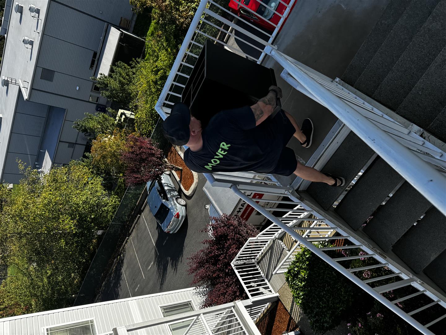JD's MOVIN offers professional moving services to handle all your relocation needs. Our experienced movers ensure your belongings are safely transported and your move is completed efficiently. Count on us for reliable and skilled assistance every step of the way.