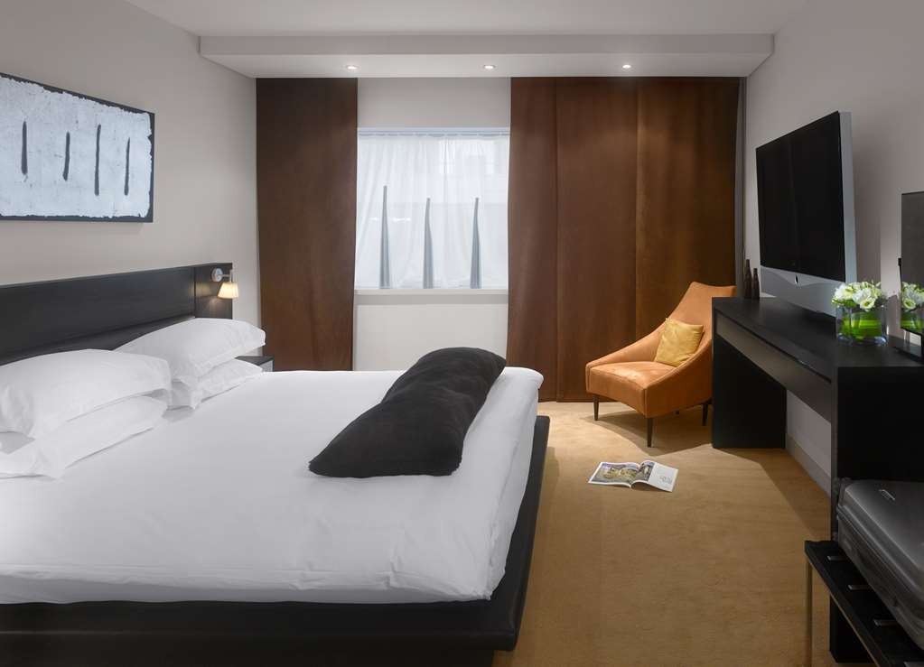 River Suite Radisson Blu Hotel, Liverpool Liverpool 01519 661500