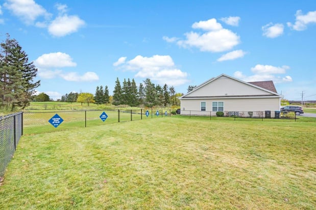 Images The Links at Centerpointe Townhomes