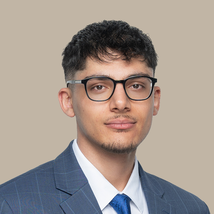 Noah Hirji Gliatis headshot.