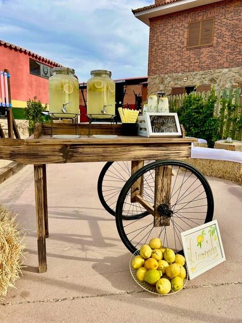 Images Cuchillo Y Delantal - Catering Y Eventos