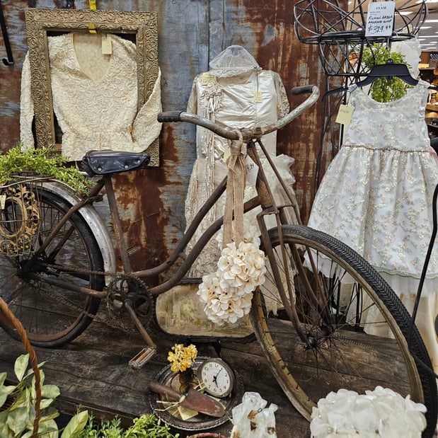 Images Ohio Valley Antique Mall