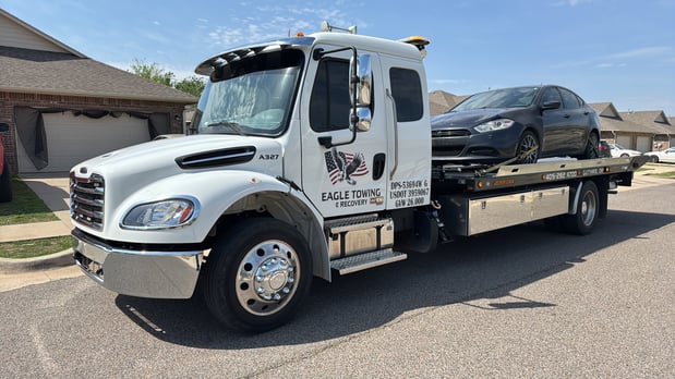 Images Eagle Towing & Recovery