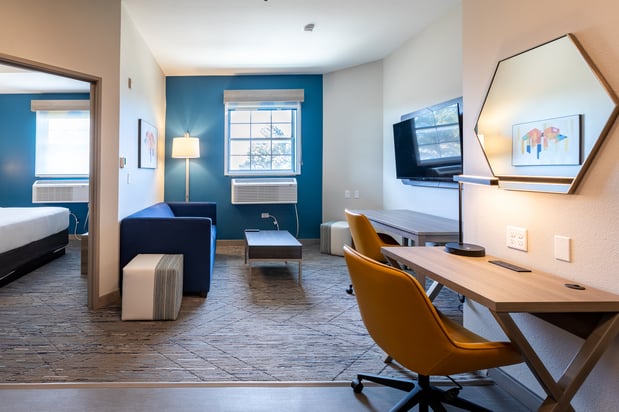 Images Holiday Inn Express & Suites Englewood - Denver South by IHG