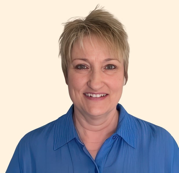 Images Deborah Kivett, Counselor